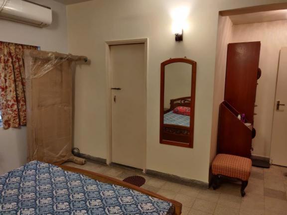 כלכותה Lovely Couple Friendly Guest House מראה חיצוני תמונה